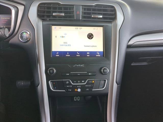 Used 2020 Ford Fusion SE FWD image 14