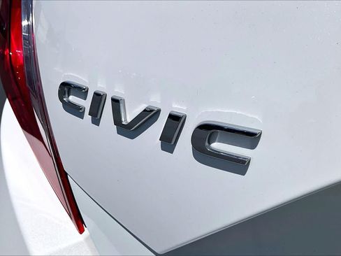 Used 2020 Honda Civic LX image 9