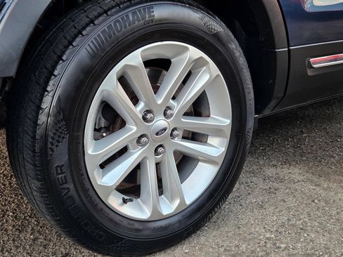Used 2016 Ford Explorer XLT w/ Equipment Group 202A FWD image 43
