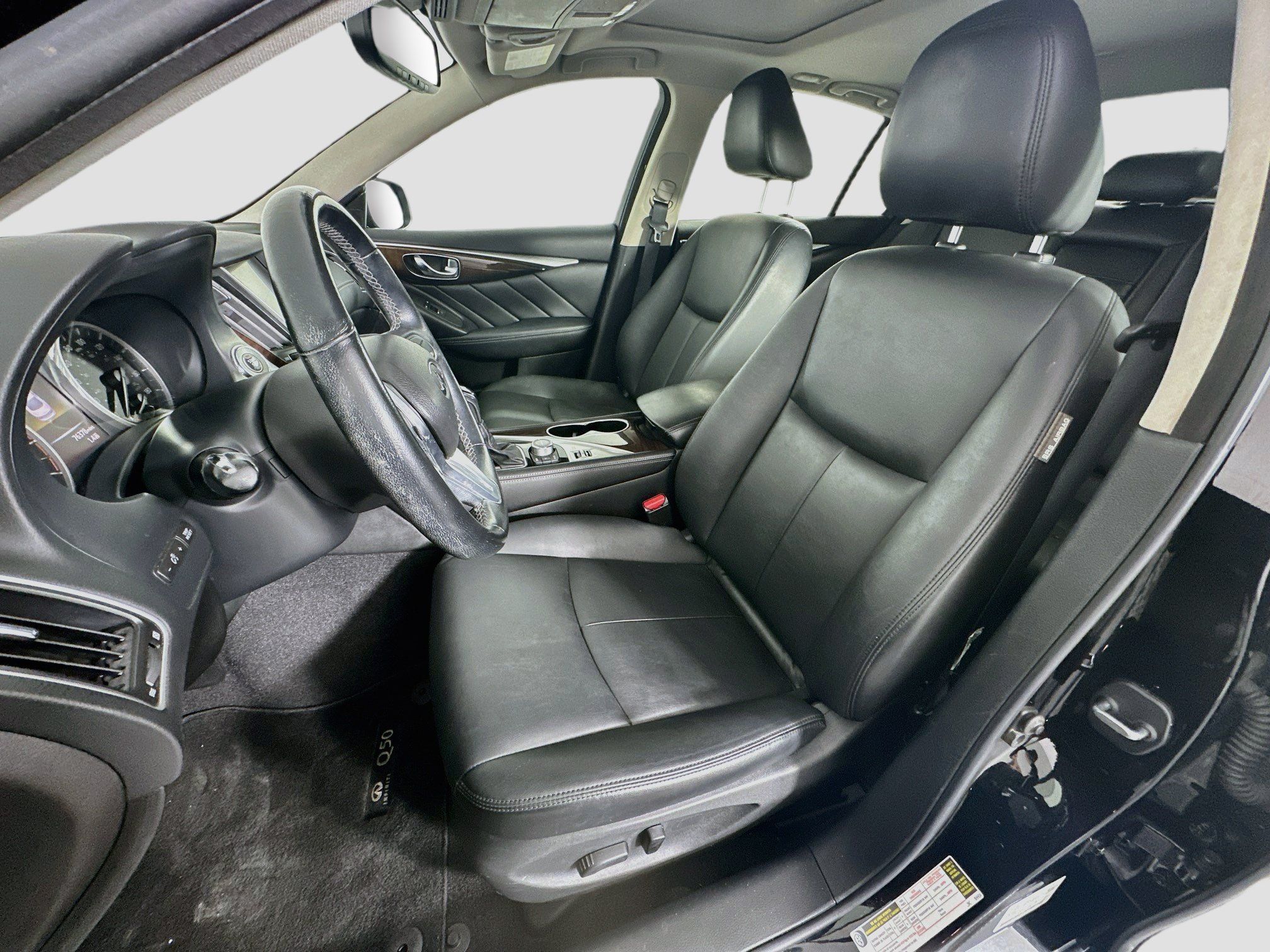Used 2018 INFINITI Q50 Luxe RWD image 13