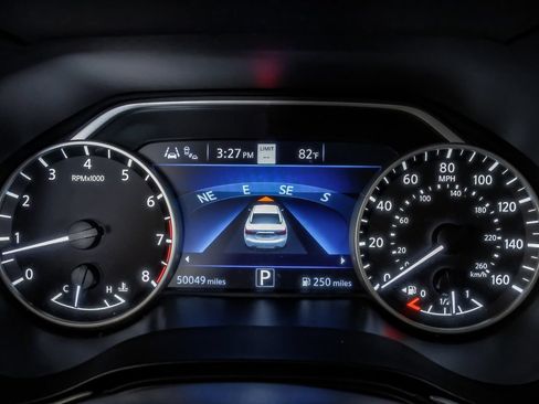 Used 2022 Nissan Maxima Platinum w/ Sport Mat Group FWD image 18