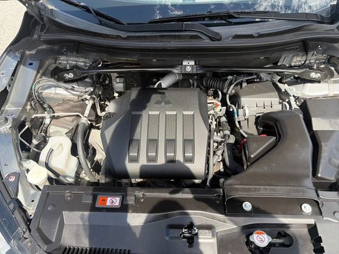 Used 2022 Mitsubishi Eclipse Cross SEL AWD/4WD image 20