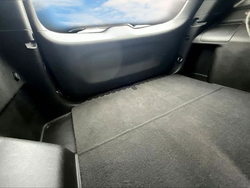 Used 2022 Chevrolet Equinox LS w/ LS Convenience Package image 17