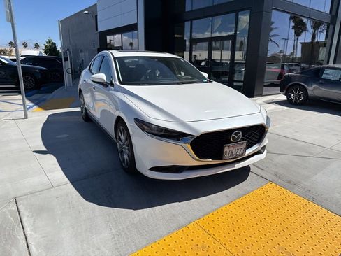 Used 2021 MAZDA MAZDA3 s image 31