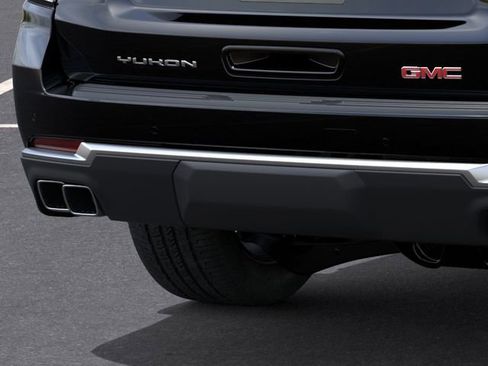 New 2026 GMC Yukon Denali w/ Denali Reserve Package AWD/4WD image 14