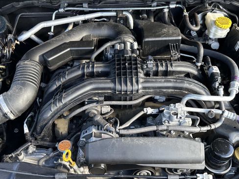 Used 2020 Subaru Impreza 2.0i Limited image 13