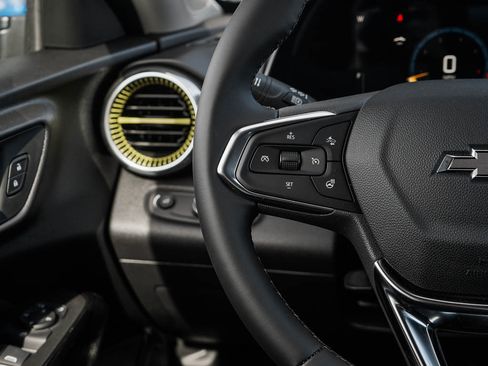 New 2026 Chevrolet Trax ACTIV w/ Driver Confidence Package FWD image 20