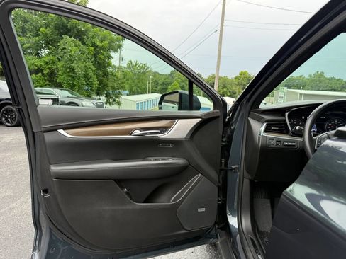 Used 2021 Cadillac XT5 Sportv w/ Platinum Package AWD/4WD image 10