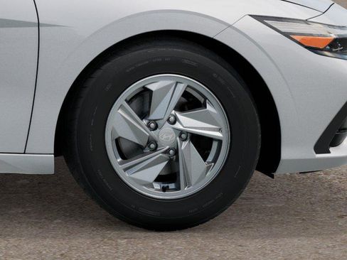 New 2026 Hyundai Elantra SE FWD image 8