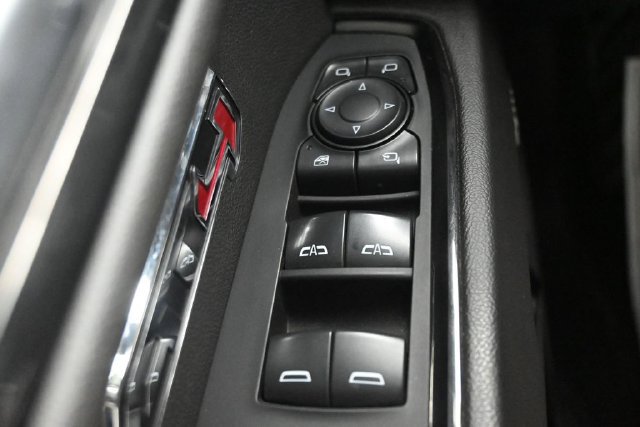 Used 2024 GMC Sierra 1500 AT4 w/ Technology Package AWD/4WD image 16