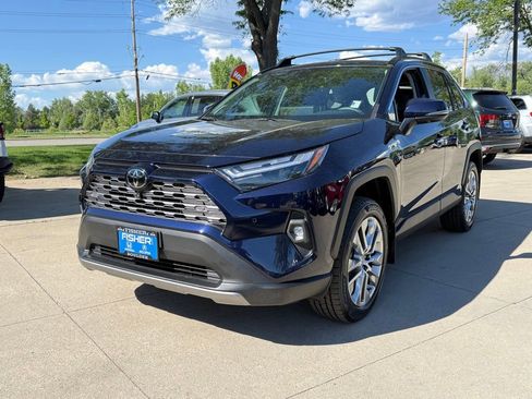 Used 2023 Toyota RAV4 Limited AWD/4WD image 8