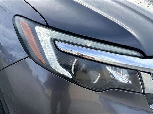 Used 2019 Honda Pilot EX image 32