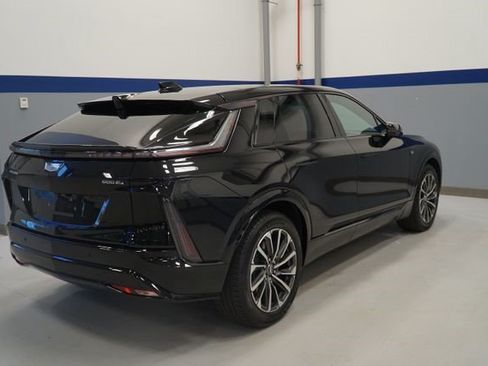 Certified 2024 Cadillac Lyriq Sport AWD/4WD image 6