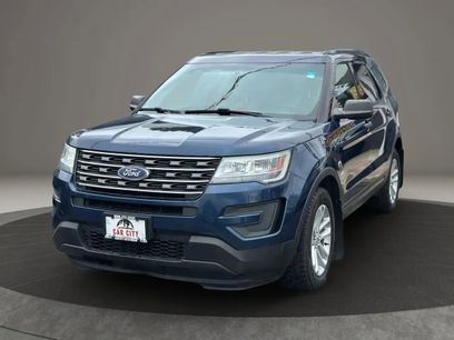 Used 2017 Ford Explorer XLT