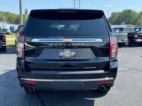 Used 2024 Chevrolet Suburban Premier image 4
