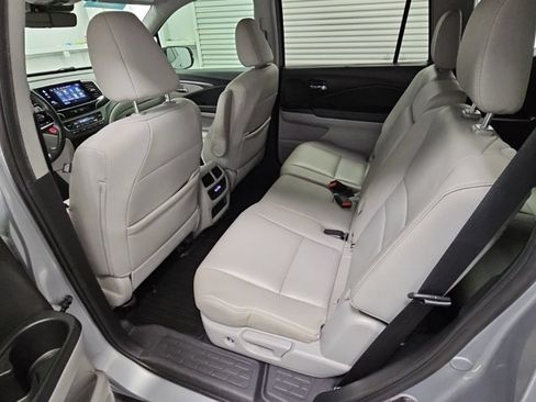 Used 2021 Honda Pilot Special Edition image 32