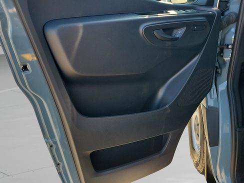 Used 2025 Mercedes-Benz Sprinter 2500 image 24