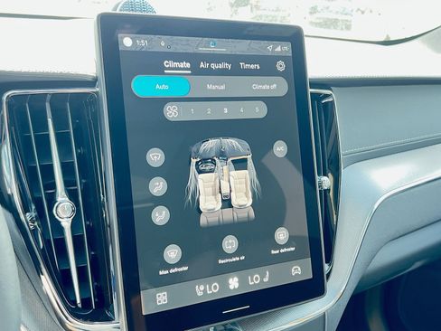 New 2026 Volvo XC60 T8 Polestar image 21