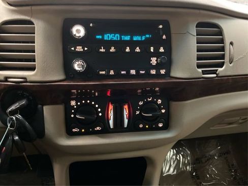 Used 2005 Chevrolet Impala LS w/ Preferred Equipment Group image 29