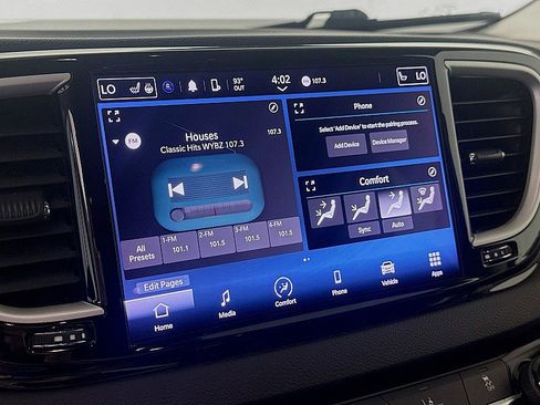 Used 2022 Chrysler Pacifica Touring-L FWD image 14