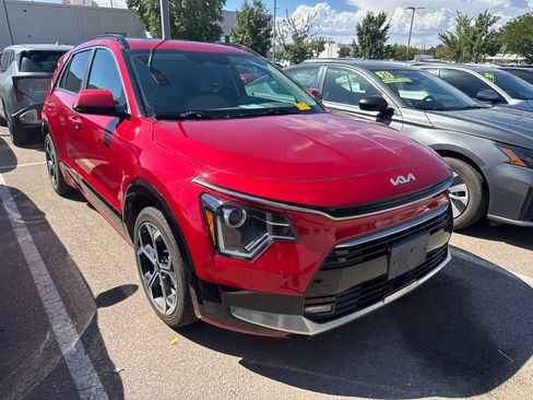 Certified 2024 Kia Niro EX Touring FWD image 1