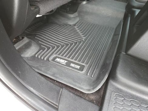 Used 2022 Dodge Durango GT image 29