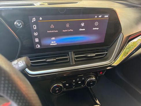 Used 2024 Chevrolet Trax RS w/ Driver Confidence Package image 24