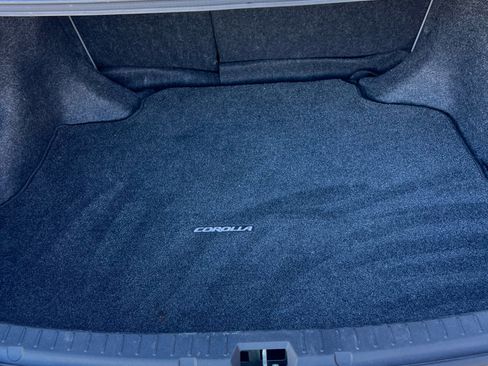 Used 2011 Toyota Corolla LE image 17