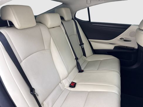 Used 2022 Lexus ES 300h w/ Premium Package FWD image 45