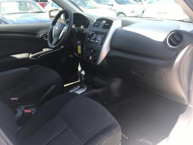 Used 2016 Nissan Versa SV FWD image 10