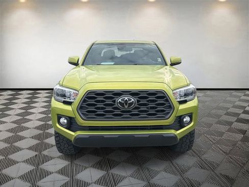 Used 2023 Toyota Tacoma TRD Off-Road image 2
