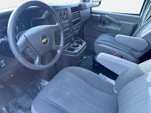 Used 2022 Chevrolet Express 2500 w/ Driver Convenience Package image 10