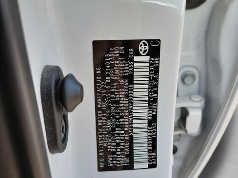 Used 2022 Toyota Corolla LE FWD image 32