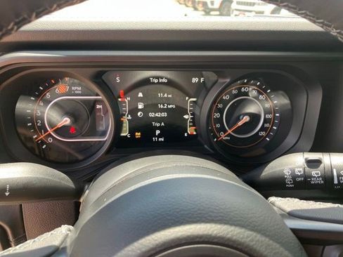 New 2026 Jeep Wrangler Unlimited Rubicon AWD/4WD image 18