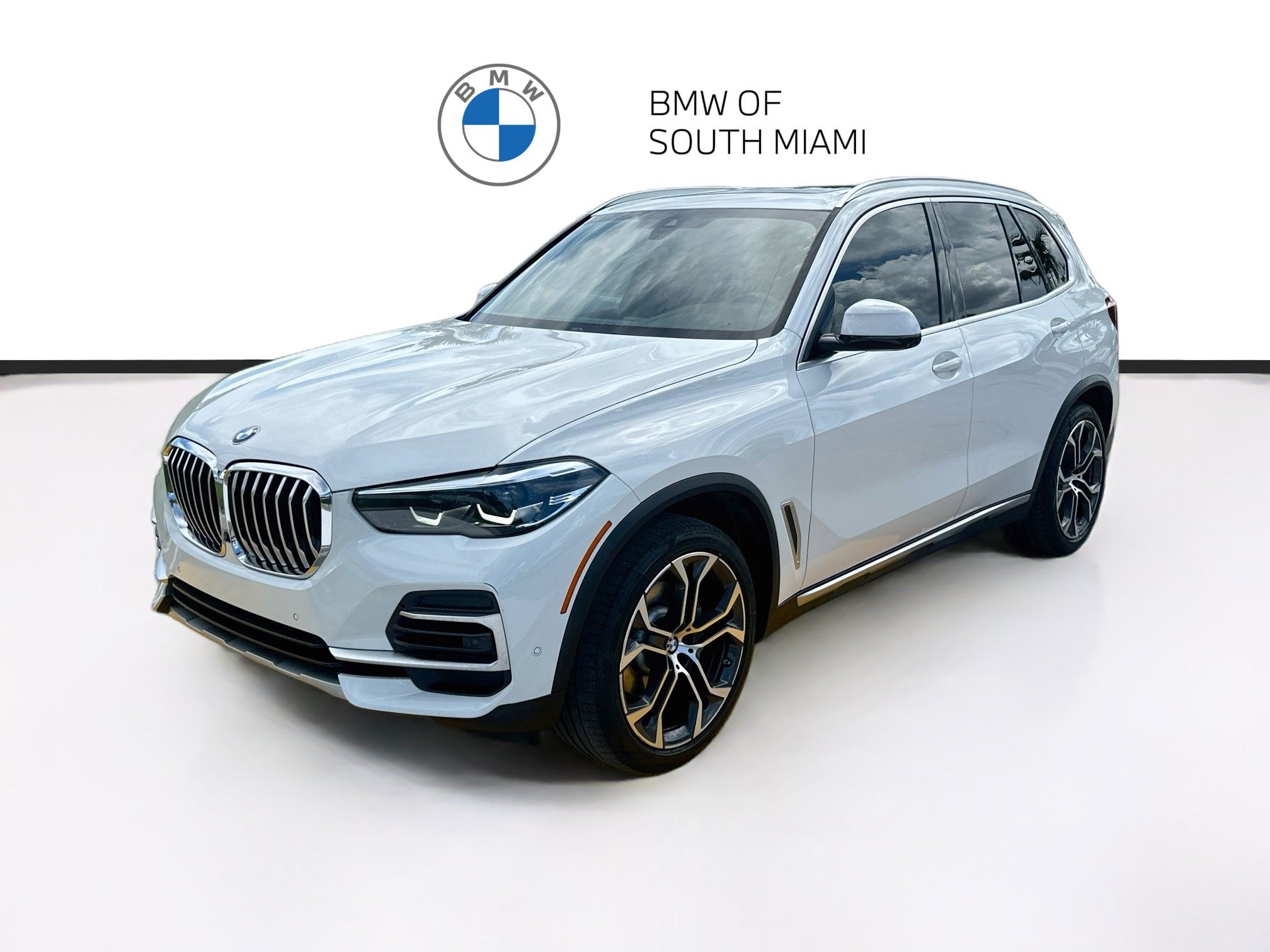 Certified 2023 BMW X5 sDrive40i w/ Parking Assistance Package RWD image 3