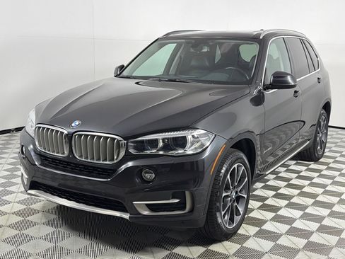 Used 2014 BMW X5 xDrive35d image 9