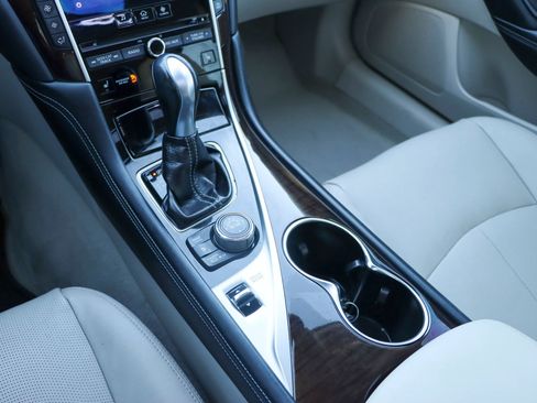 Used 2015 INFINITI Q50 Premium w/ Deluxe Touring Package image 39