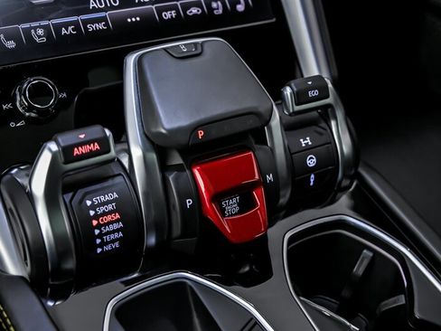 Used 2019 Lamborghini Urus AWD/4WD image 36