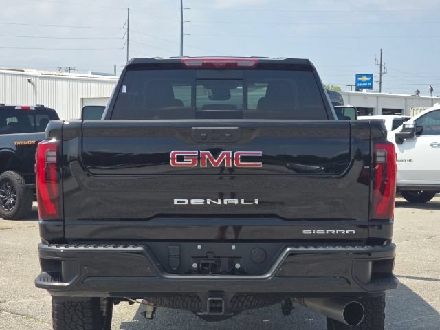 Used 2024 GMC Sierra 2500 Denali w/ Denali Reserve Package AWD/4WD image 4