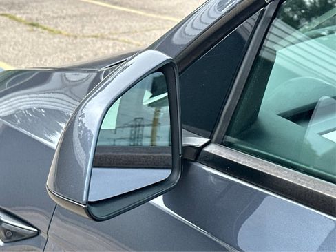 Used 2020 Tesla Model Y Long Range image 26