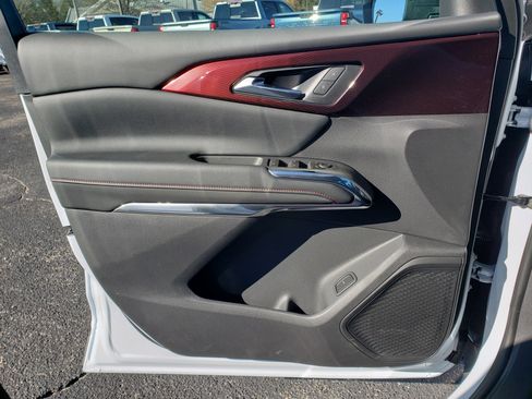 New 2026 Chevrolet Traverse Z71 w/ Driver Confidence Package image 14