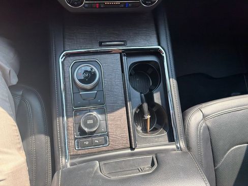 Used 2021 Ford Expedition Limited AWD/4WD image 13