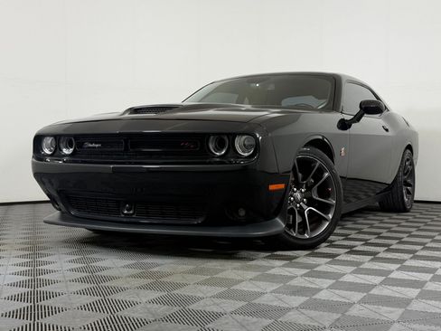 Used 2020 Dodge Challenger R/T Scat Pack w/ Plus Package RWD image 30
