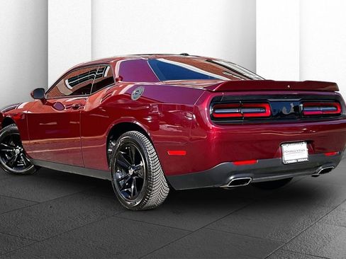 Used 2021 Dodge Challenger SXT image 10