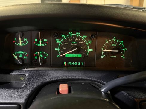 Used 1997 Ford F250 4x4 Regular Cab Heavy Duty image 7