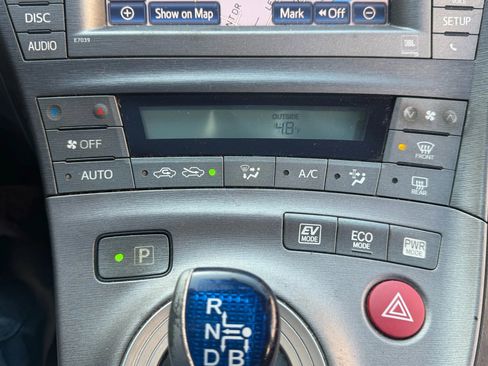 Used 2012 Toyota Prius Four image 29