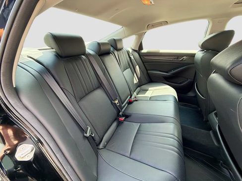 Used 2019 Honda Accord Touring image 26