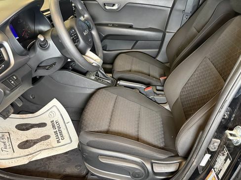 Used 2023 Kia Rio LX image 19