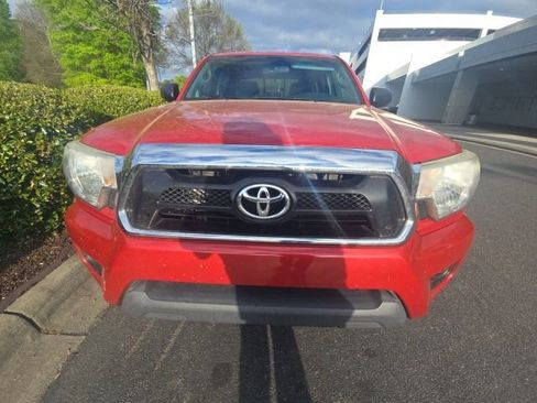 Used 2015 Toyota Tacoma PreRunner w/ SR5 Package image 4