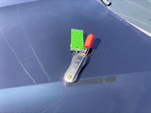 Used 2023 Porsche Cayenne image 14